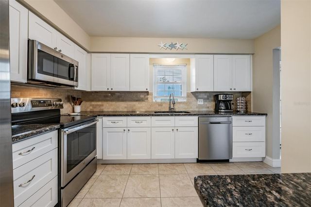 1706 BELLEAIR FOREST DRIVE 220, Belleair, FL 33756