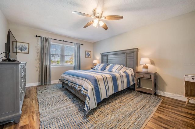 1706 BELLEAIR FOREST DRIVE 220, Belleair, FL 33756