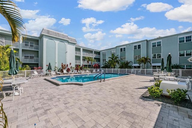 1706 BELLEAIR FOREST DRIVE 220, Belleair, FL 33756