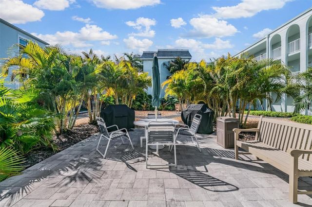 1706 BELLEAIR FOREST DRIVE 220, Belleair, FL 33756