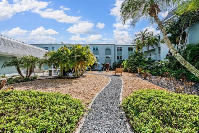 1706 BELLEAIR FOREST DRIVE 220, Belleair, FL 33756