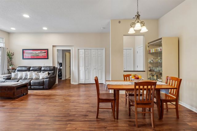 3031 Grand Avenue 317, Des Moines, IA 50312