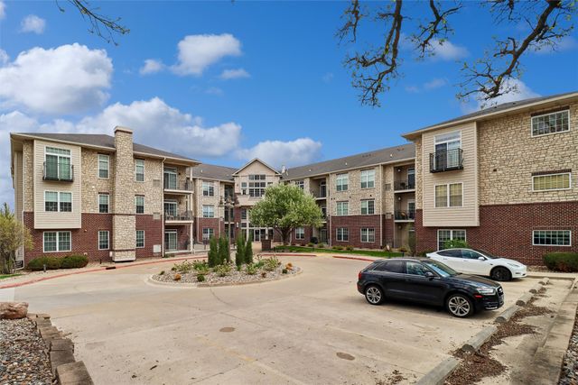 3031 Grand Avenue 317, Des Moines, IA 50312