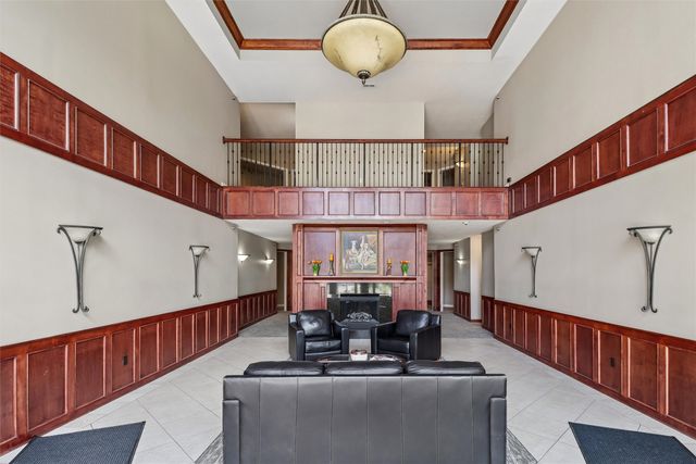 3031 Grand Avenue 317, Des Moines, IA 50312