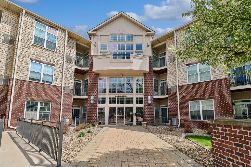 3031 Grand Avenue 317, Des Moines, IA 50312