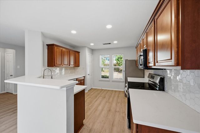 7105 Planters Row Drive, Mckinney, TX 75070