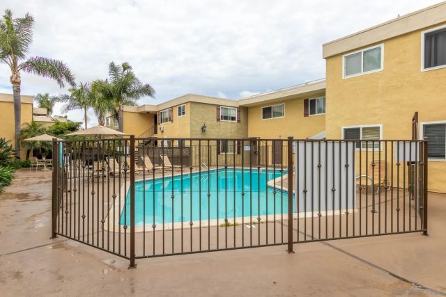 6750 Beadnell Way 39, San Diego, CA 92117