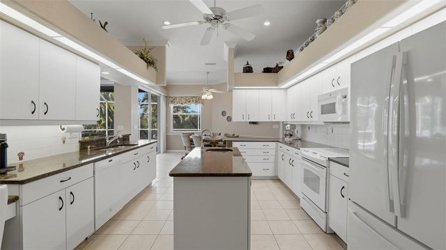 409 BELLINI CIRCLE, Nokomis, FL 34275