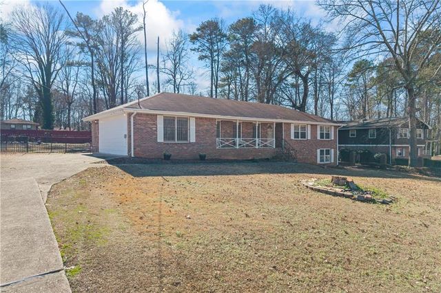 2699 Woodfen Drive, Ellenwood, GA 30294
