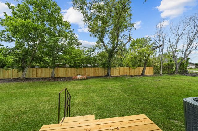 3932 Allen Road, Pearland, TX 77584