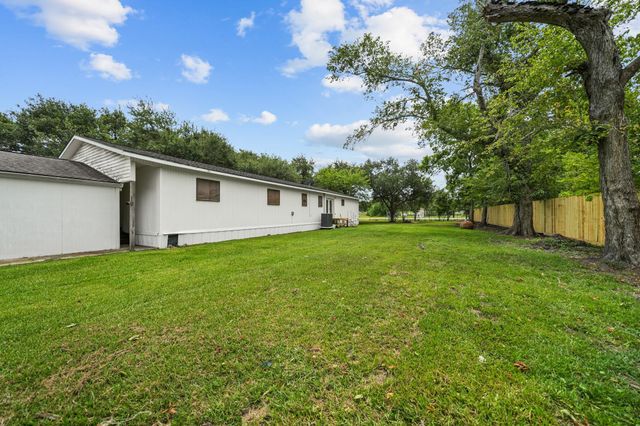 3932 Allen Road, Pearland, TX 77584