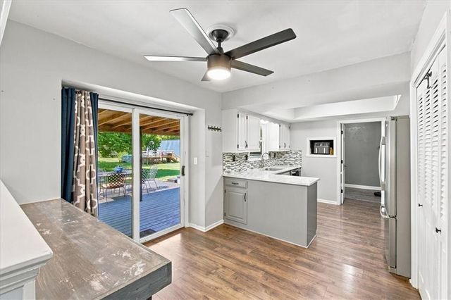 702 2nd Avenue S, Greenwood, MO 64034