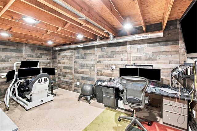 702 2nd Avenue S, Greenwood, MO 64034