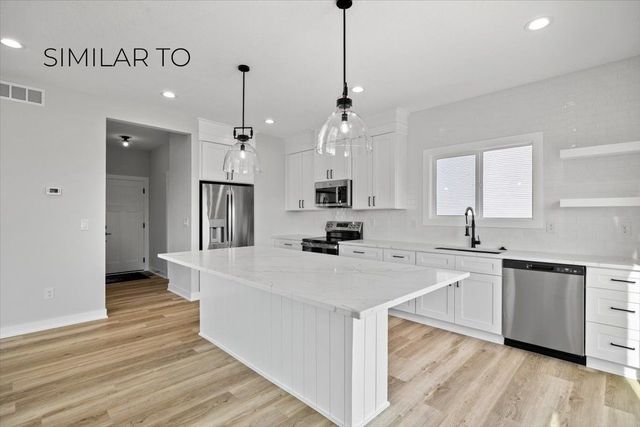 1634 SW Maplewood Drive, Grimes, IA 50111
