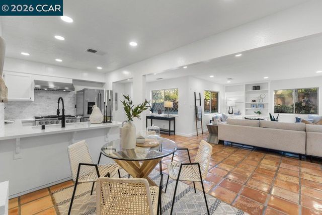 205 Castle Hill Ranch Rd, Walnut Creek, CA 94595