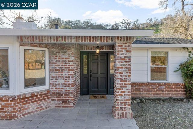 205 Castle Hill Ranch Rd, Walnut Creek, CA 94595