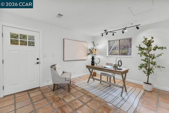 205 Castle Hill Ranch Rd, Walnut Creek, CA 94595