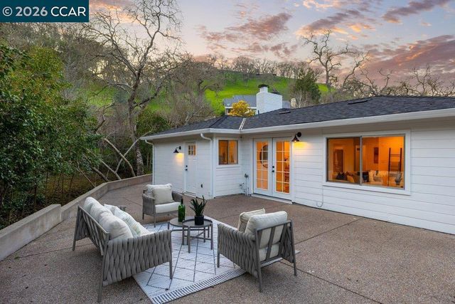 205 Castle Hill Ranch Rd, Walnut Creek, CA 94595