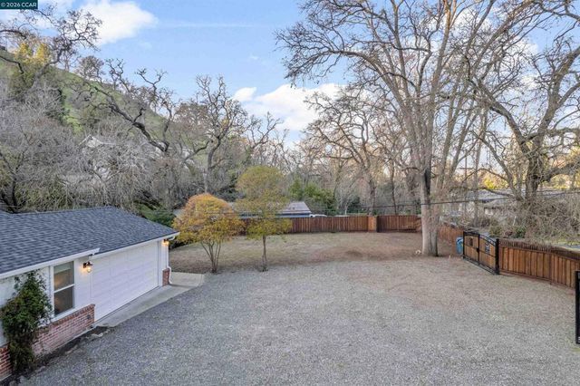 205 Castle Hill Ranch Rd, Walnut Creek, CA 94595