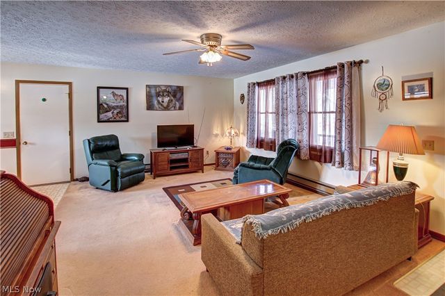 42113 Meadow Lane, Lagrange, OH 44050