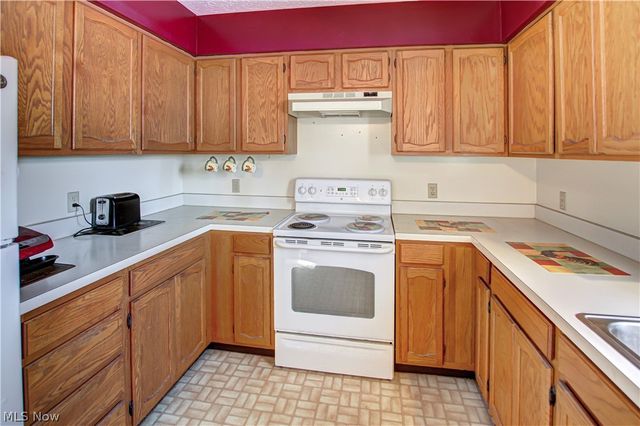 42113 Meadow Lane, Lagrange, OH 44050