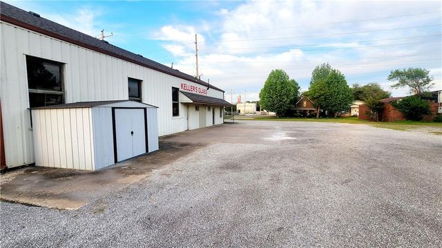 409 N Grand Street, Pittsburg, KS 66762