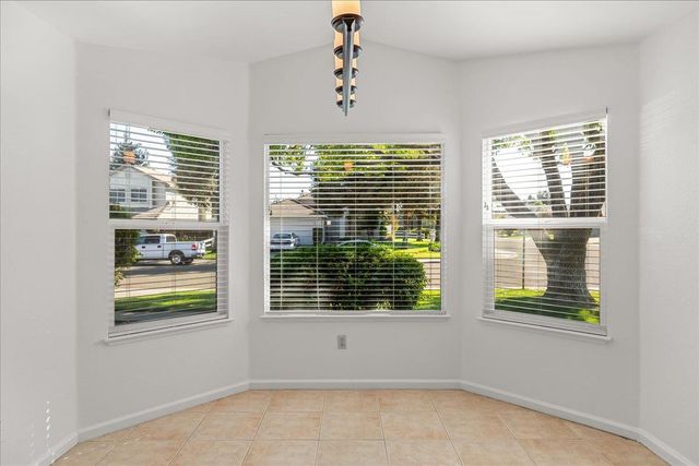 505 County Court, Ripon, CA 95366