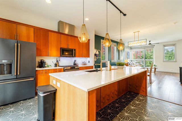 1147 Leavenworth Street, Omaha, NE 68102