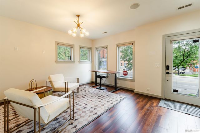 1147 Leavenworth Street, Omaha, NE 68102