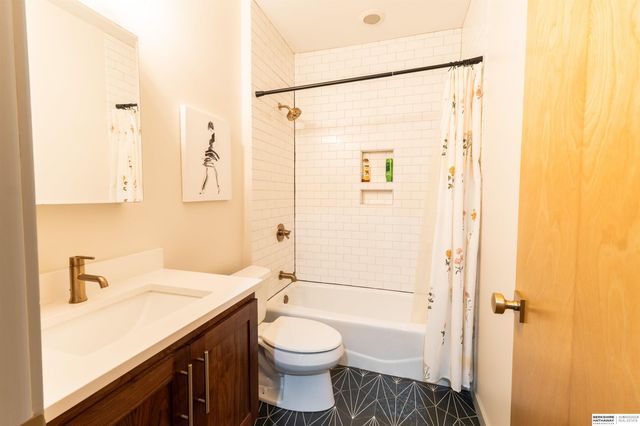 1147 Leavenworth Street, Omaha, NE 68102