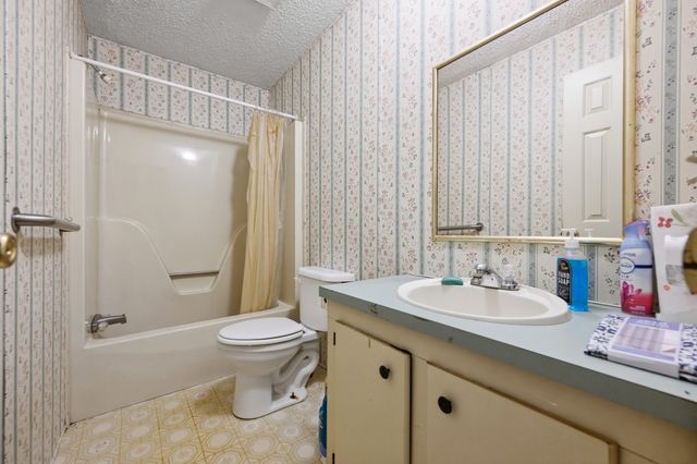 14318 Highway 438, W, Linden, TN 37096