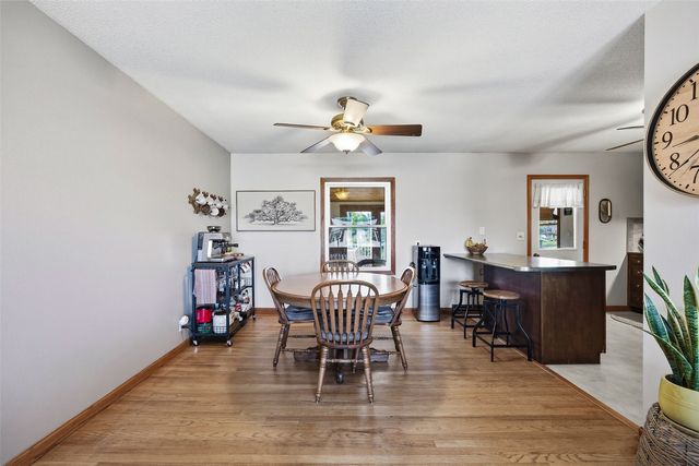 5769 Langdon Ave SW, Cedar Rapids, IA 52404