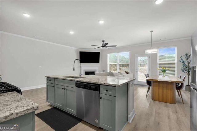 6710 Cedar Glen Road, Atlanta, GA 30360