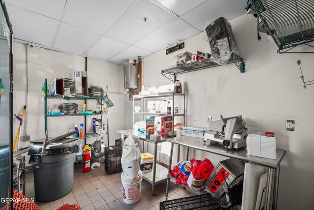 4201 Camelot Heights Drive, El Paso, TX 79912