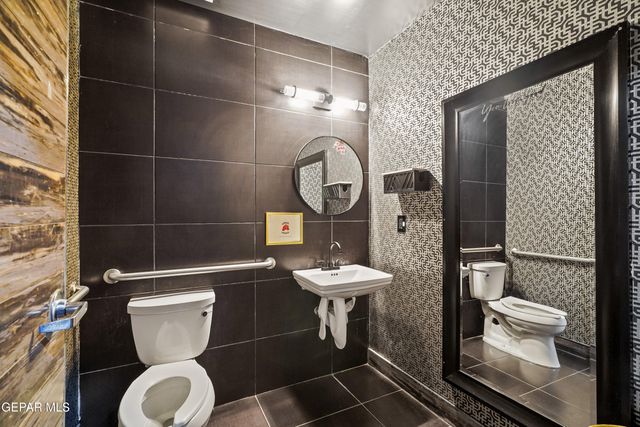 4201 Camelot Heights Drive, El Paso, TX 79912