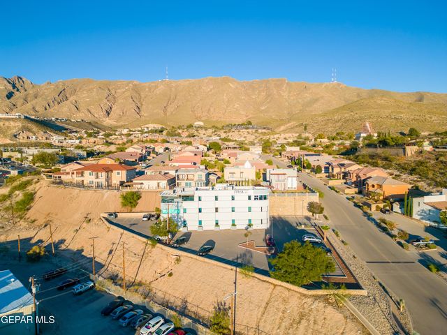 4201 Camelot Heights Drive, El Paso, TX 79912