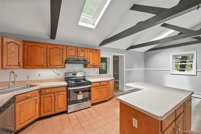 35 Peddler Hill Road, Monroe, NY 10950