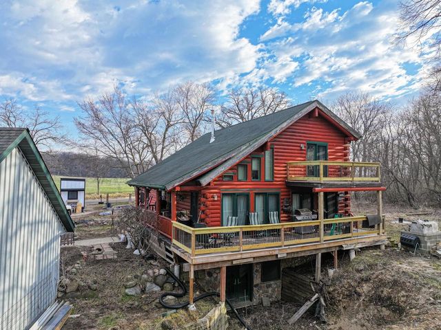 N1892 Highway 14, Walworth, WI 53184