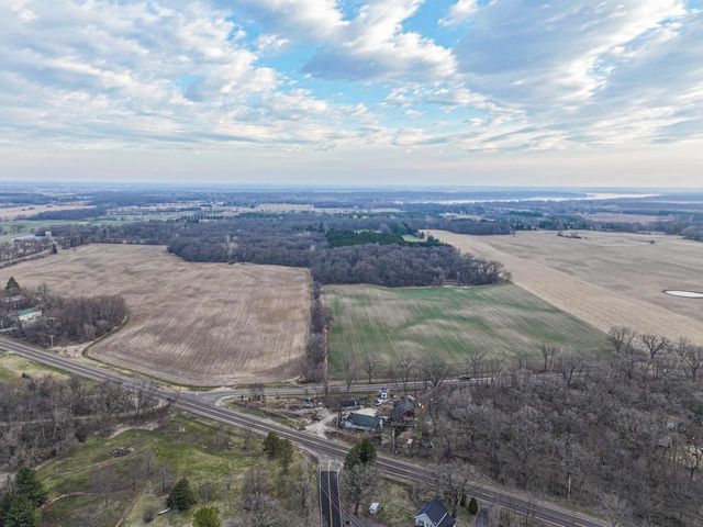 N1892 Highway 14, Walworth, WI 53184