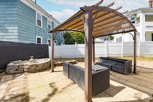 16 Hallenan Ave, Lawrence, MA 01841
