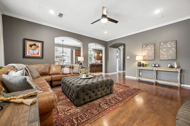 8312 Victoria Lane, Lantana, TX 76226