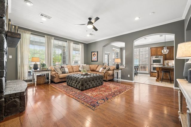 8312 Victoria Lane, Lantana, TX 76226