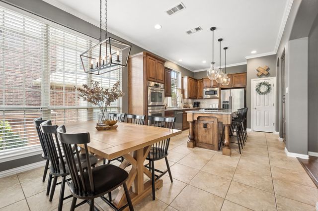 8312 Victoria Lane, Lantana, TX 76226
