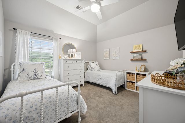 8312 Victoria Lane, Lantana, TX 76226