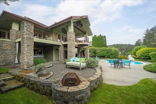 115 E Meadowlane Dr, Spokane, WA 99224