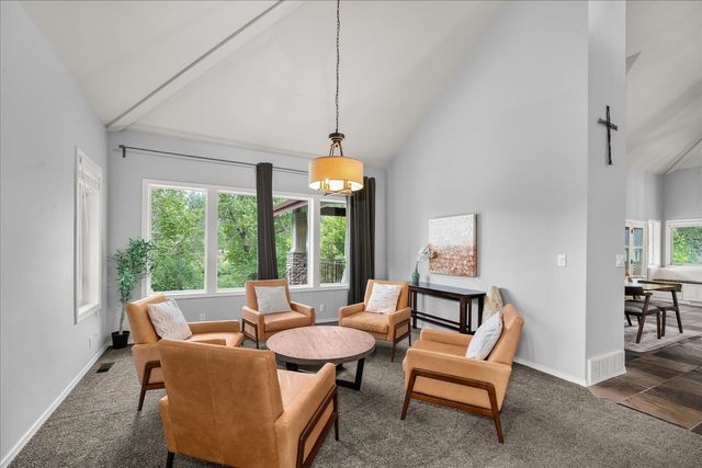 115 E Meadowlane Dr, Spokane, WA 99224