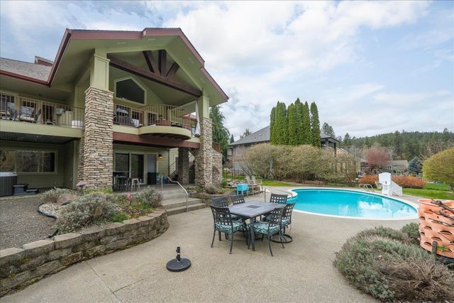 115 E Meadowlane Dr, Spokane, WA 99224