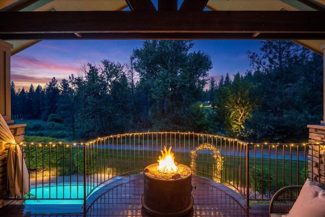 115 E Meadowlane Dr, Spokane, WA 99224