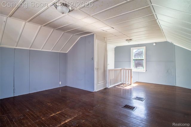 15870 Lesure Street, Detroit, MI 48227