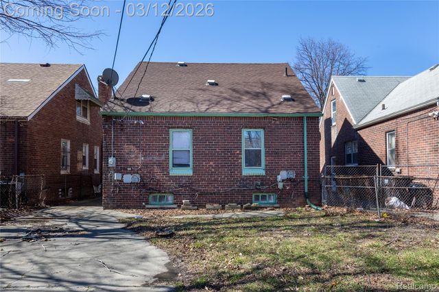 15870 Lesure Street, Detroit, MI 48227